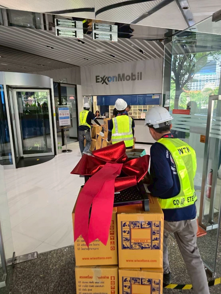 ผลงานการรื้อถอดขนย้ายประกอบติดตั้งเฟอร์นิเจอร์โต๊ะทำงาน